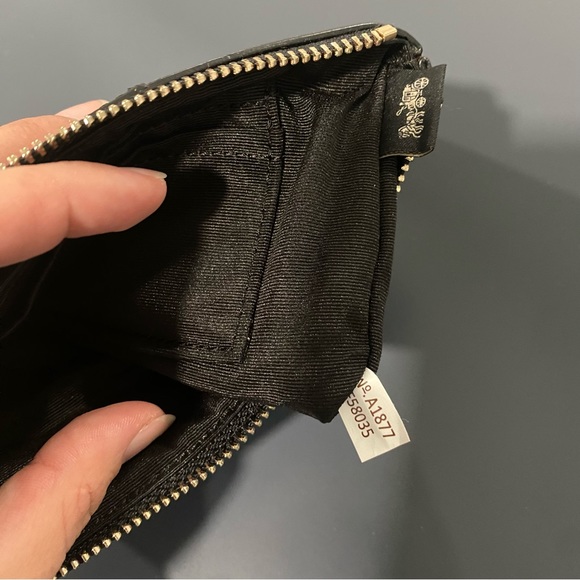 BNIB Coach Signature Canvas Corner Zip Around Wristlet Wallet - Picture 7 of 7